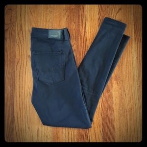 American Eagle Black Hi-Rise High Waisted Jeggings